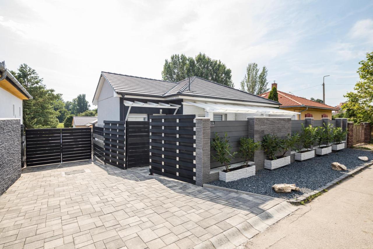 Balatonic Lemon Apartmanhaz Siófok Eksteriør billede