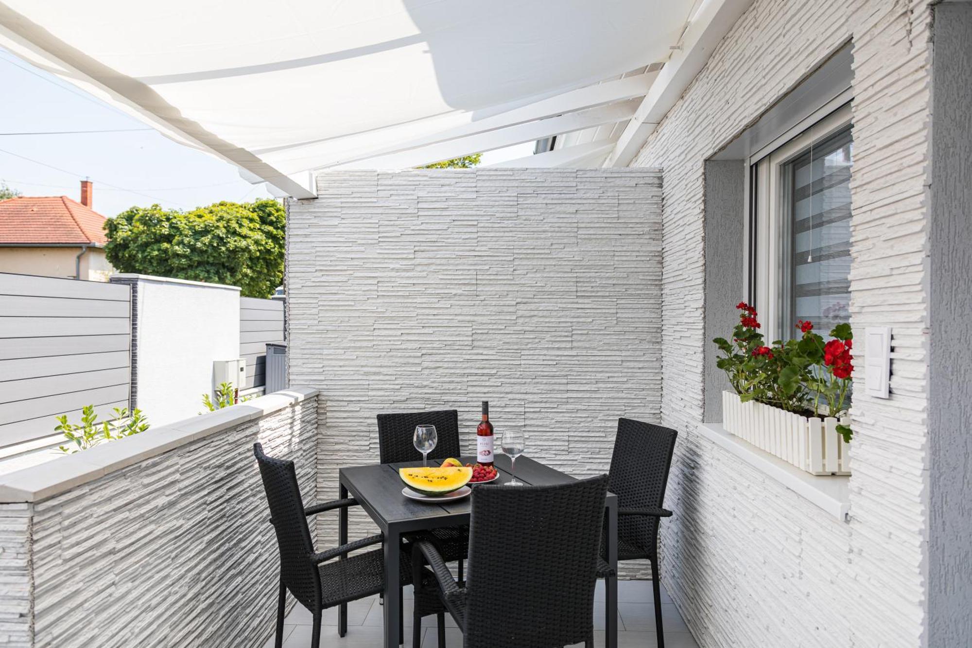 Balatonic Lemon Apartmanhaz Siófok Eksteriør billede