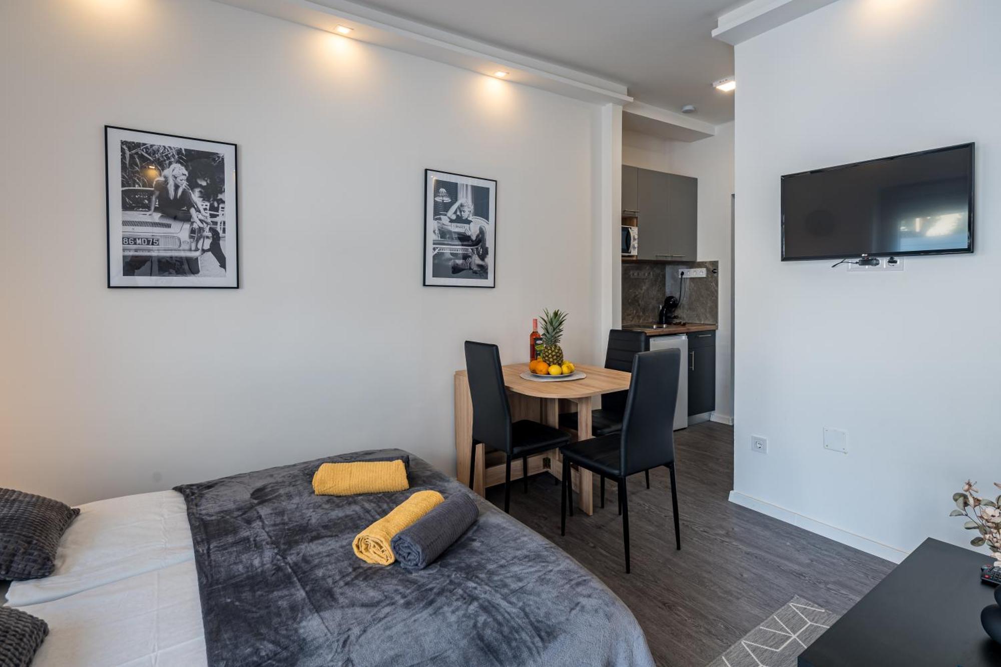 Balatonic Lemon Apartmanhaz Siófok Eksteriør billede