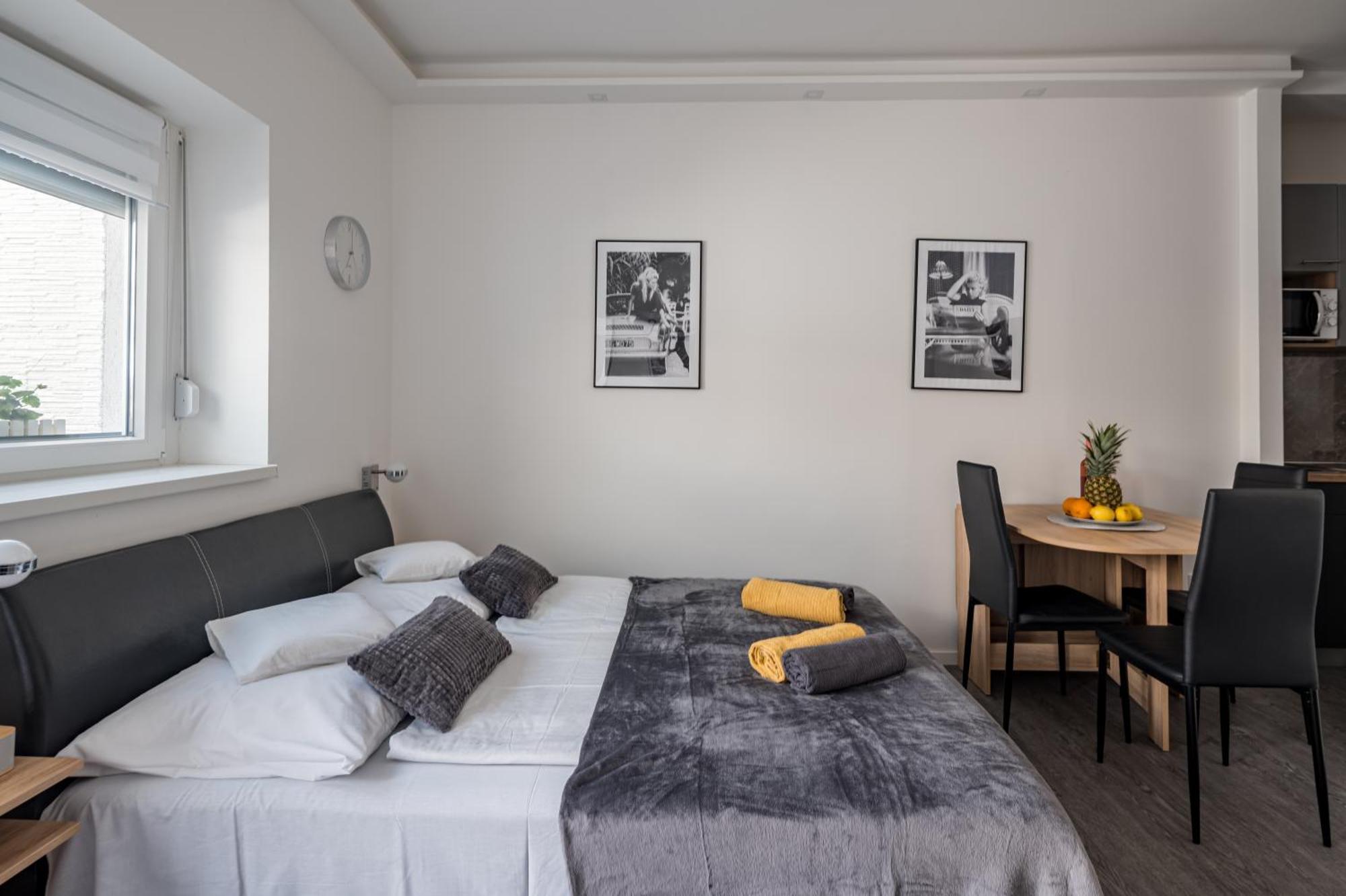 Balatonic Lemon Apartmanhaz Siófok Eksteriør billede