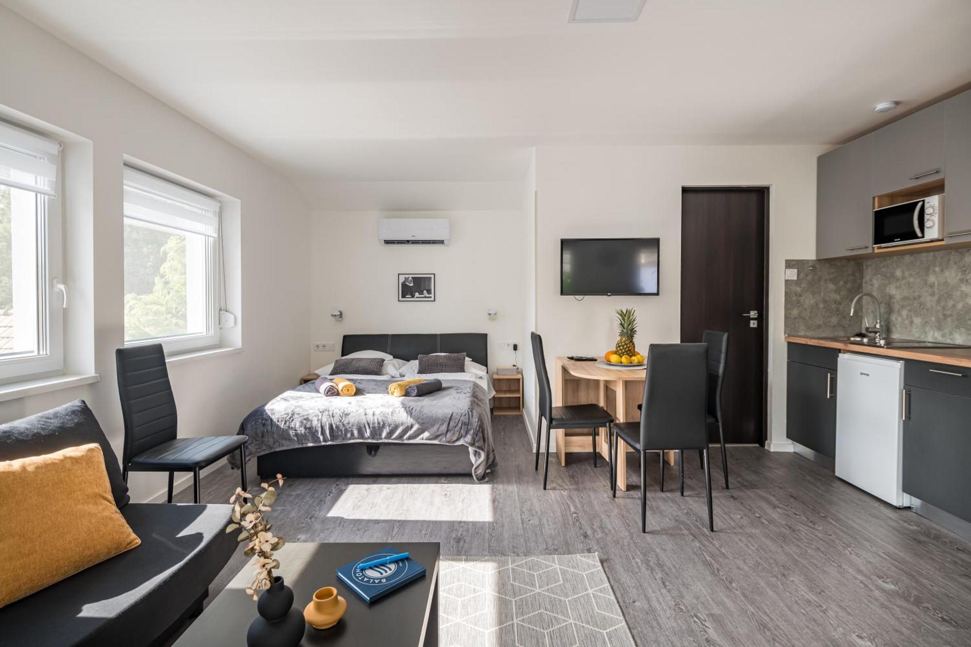 Balatonic Lemon Apartmanhaz Siófok Eksteriør billede